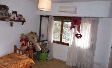 Quinta en venta - 5 dormitorios 3 baños - 396mts2 - Mar Del Plata