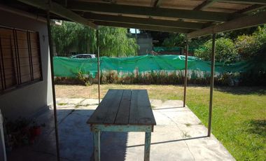 Casa en venta - 2 dormitorios 1 baño - 170mts2 - Magdalena