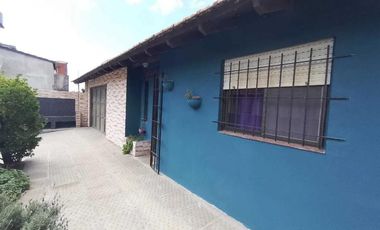 Casa en venta - 2 dormitorios 1 baño - 138.96mts2 - Mar Del Tuyu