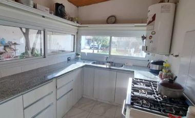 Casa en venta - 1 Dormitorio 1 Baño - Cochera - 300Mts2 - Necochea