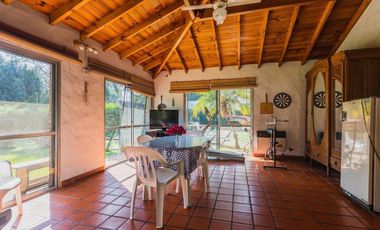 Casa  en venta - 4 Dormitorios 3 Baños - 290 mts2 - General Pacheco