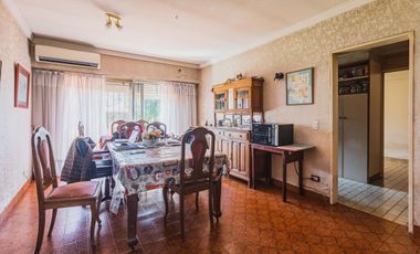 Casa  en venta - 4 Dormitorios 3 Baños - 290 mts2 - General Pacheco