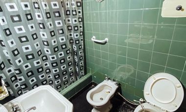 Casa en venta - 3 dormitorios 1 baño - cochera - 145 mts2 - Manuel B Gonnet