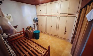 Casa en venta - 3 dormitorios 1 baño - cochera - 145 mts2 - Manuel B Gonnet