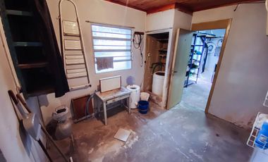 Casa en venta - 3 dormitorios 1 baño - cochera - 145 mts2 - Manuel B Gonnet