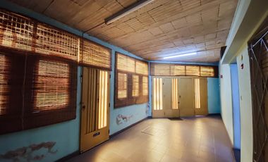 Casa en venta - 3 dormitorios 1 baño - cochera - 145 mts2 - Manuel B Gonnet