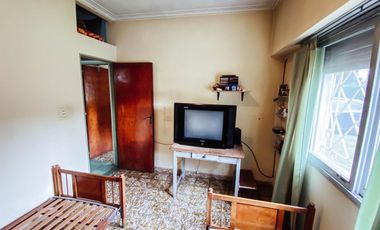 Casa en venta - 3 dormitorios 1 baño - cochera - 145 mts2 - Manuel B Gonnet