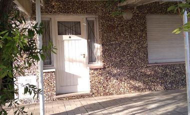 Casa en venta - 4 Dormitorios 2 Baños - 430 mts2 - 9 De Julio