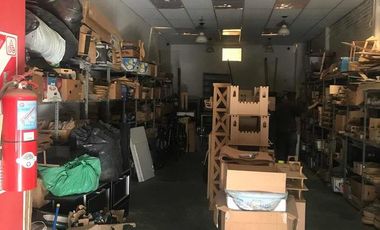 Deposito en venta - 230mts2  - Quilmes Oeste