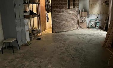 Deposito en venta - 230mts2  - Quilmes Oeste