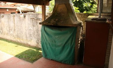 Casa en venta - 3 dormitorios 2 baños - patio parrilla  - 150 mts2 - Martin Coronado