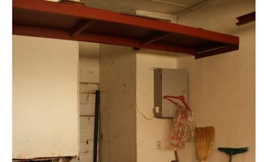 Casa en venta - 3 dormitorios 2 baños - patio parrilla  - 150 mts2 - Martin Coronado