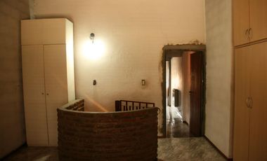 Casa en venta - 3 dormitorios 2 baños - patio parrilla  - 150 mts2 - Martin Coronado