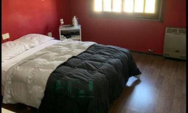 Casa en venta - 4 dormitorios 2 baños - 230mts2 - Sarandi