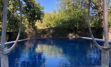 Casa en venta - 2 dormitorios 2 baños - 240mts2 - Carmen De Areco
