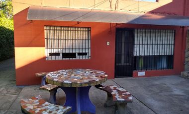 Casa Americana  muy buen estado- Burzaco