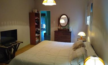 Casa Americana  muy buen estado- Burzaco