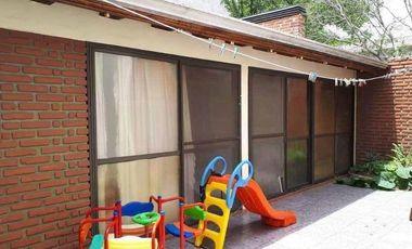 Casa en venta - 4 dormitorios 3 baños - quincho con parrilla -160mts2- Quilmes