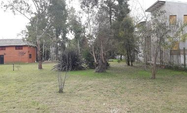 Terreno en venta - 889mts2  - San Miguel Del Monte