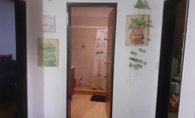 Casa en venta - 2 dormitorios 2 baños - local - patio - 300mts2- Tortuguitas