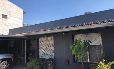 Casa en venta - 3 dormitorios 1 baño - patio y pileta - 450mts2 - Ezpeleta Este