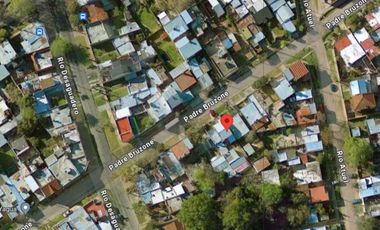 Casa en venta - 3 dormitorios 1 baño - patio y pileta - 450mts2 - Ezpeleta Este