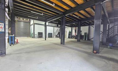 VENTA - GALPON IDEAL LOGISTICA O DEPOSITO - Av. BELGRANO - PEREZ