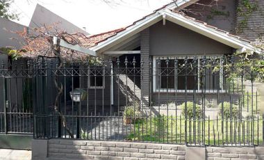 Casa en venta - 2 dormitorios 2 baños - 78mts2 - Jose Marmol