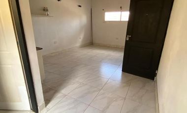 PH en venta - 2 Dormitorios 1 Baño - Patio - Cochera - 70mts2 - City Bell, La Plata