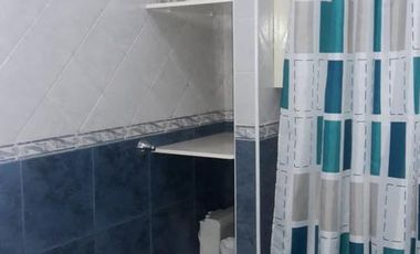 Casa en venta - 5 dormitorios 2 baños - patio departamento - 300mts2 - Merlo