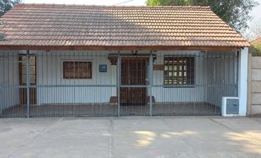 Edificio Comercial en venta - 1 salon principal - 170mts2  - Longchamps