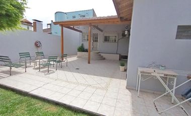 Casa 4 AMB c/PISCINA 10x45