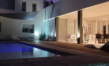 Casa en venta - 5 Dormitorios 4 Baños - 1.550Mts2 - Pinamar