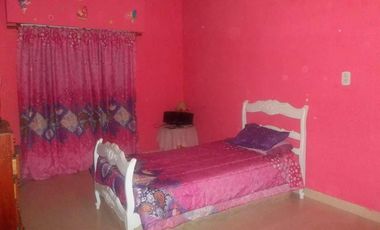 Casa en venta - 3 dormitorios 2 baños - 180mts2  - 25 De Mayo