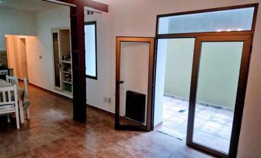 Casa en venta - 2 dormitorios 1 baño - 150mts2 - Junin