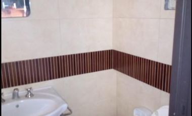 Casa en venta - 4 dormitorios 3 baños - quincho pileta - 348mts2  - Don Torcuato