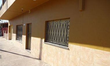 Casa en venta - 3 dormitorios 2 baños - 149mts2 - José León Suarez