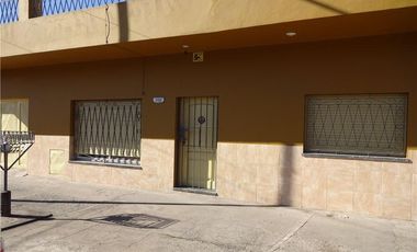 Casa en venta - 3 dormitorios 2 baños - 149mts2 - José León Suarez