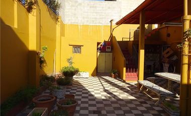 Casa en venta - 3 dormitorios 2 baños - 149mts2 - José León Suarez