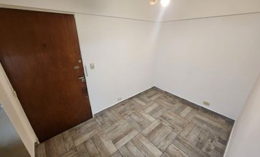 Departamento en alquiler,2 ambientes, zona Congreso, excelente estado.