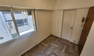 Departamento en alquiler,2 ambientes, zona Congreso, excelente estado.