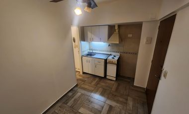 Departamento en alquiler,2 ambientes, zona Congreso, excelente estado.