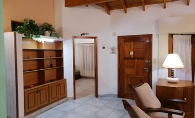 Casa en alquiler temporario - 2 Dormitorios 2 Baños - Mar de Ajó