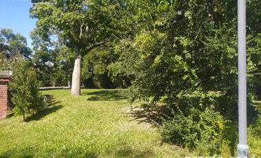 Venta lote de 607 m² con amarra en Boatcenter, Tigre