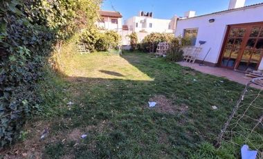 Casa en venta - 3 Dormitorios 2 Baños - 160 mts2 - Viedma