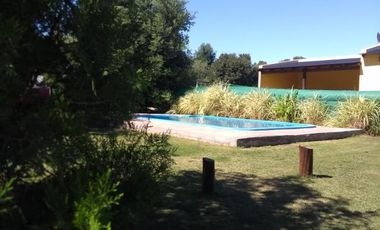 Casas en venta - 1 dormitorio 1 baño - 200mts2 - Bolivar