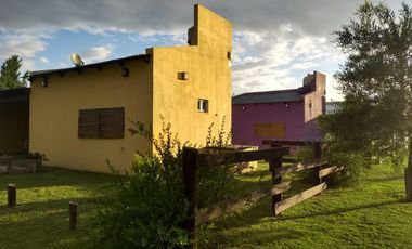 Casas en venta - 1 dormitorio 1 baño - 200mts2 - Bolivar