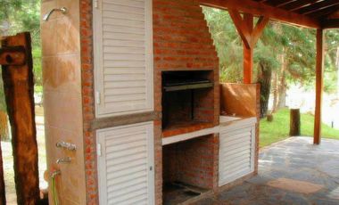 Casas en venta - 6 Dormitorios 6 Baños - 210 mts2 - Costa Del Este