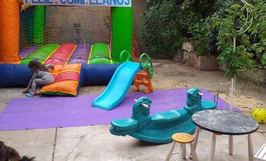 Casa  en venta - 2 dormitorios 2 baños - 190mts2 - Bernal