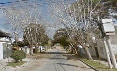 Casa en venta - 2 Dormitorios 1 Baño - Cochera - 132Mts2 - Mar de Ajó